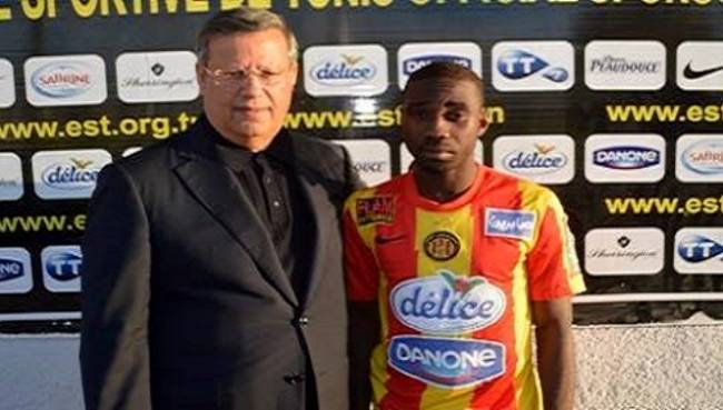 Le jeune nigérian Bernard Bulbwa officiellement engagé pour cinq ans en faveur de l'Espérance de Tunis. (Photo sport365.fr)