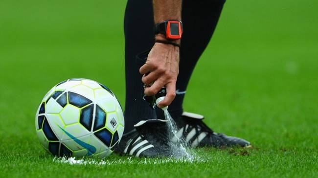 L'arbitre Khaled Gouider désigné pour le match face à l'US Tataouine. (Getty Images)