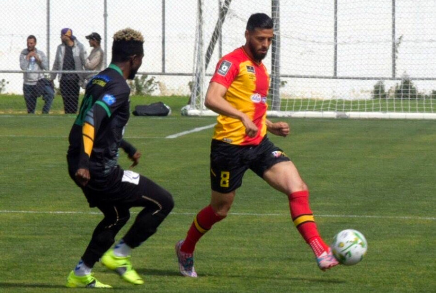 Après une longue absence, Anice Badri est de retour. Il a disputé la première mi-temps du match amical face à l'AS Rejiche, le 26 mars 2022 au Parc B. (Photo est.org.tn)