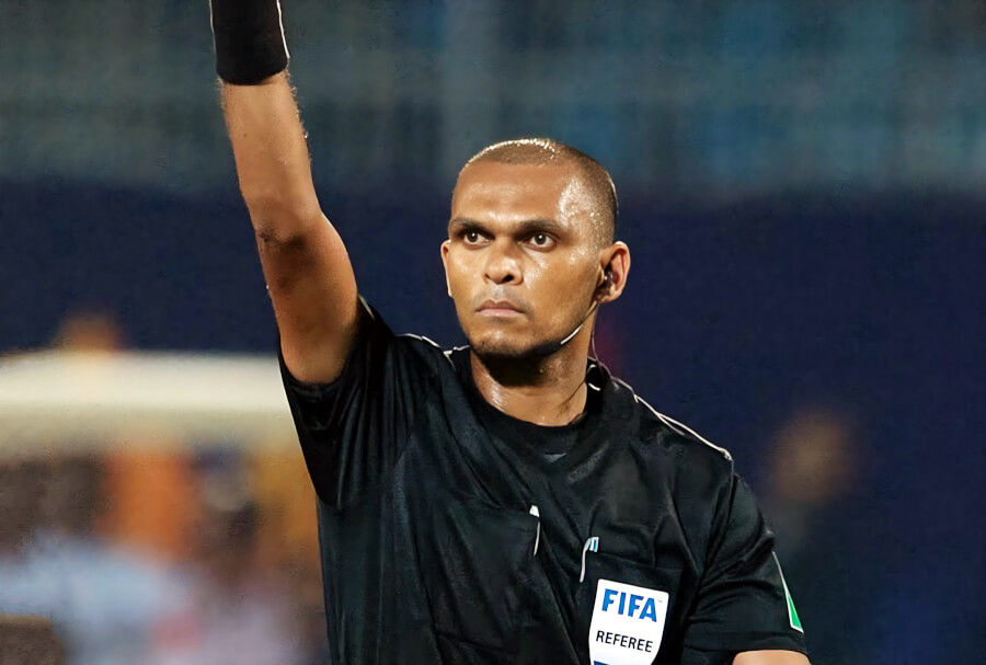 L'arbitre international mauricien Ahmad Imtehaz Heeralall désigné pour le match face à Al Merrikh SC. (Getty Images)