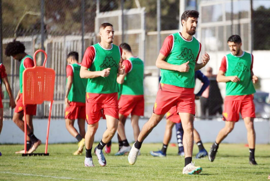 Mohamed Ali Ben Romdhane et ses coéquipiers à l'entraînement pour préparer le match de Coupe face au Stade Tunisien. (Photo est.org.tn)