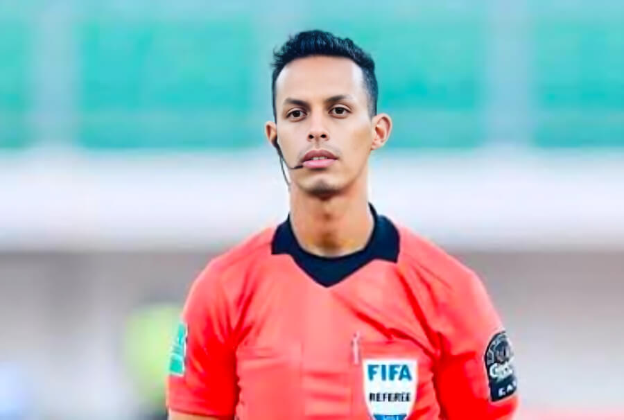 L'arbitre international mauritanien Abdel Aziz Mohamed Bouh désigné pour le derby de Ligue 1 face au Club Africain. (Photo bestchoicesports.com.ng)