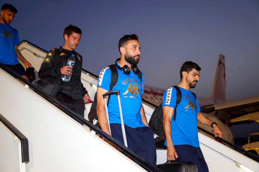 Arrival of the blood and gold players in Cairo to play the second leg final of the CAF Champions League. (Photo Taraji+)