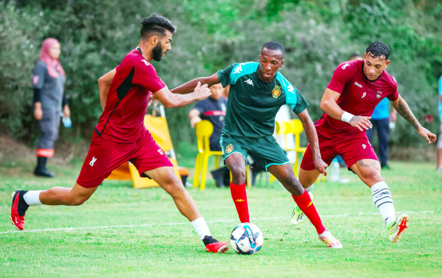 Première apparition d'Elias Mokwana lors d'un match amical de préparation face à l'AS Gabès à Tabarka. (Photo est.org.tn)