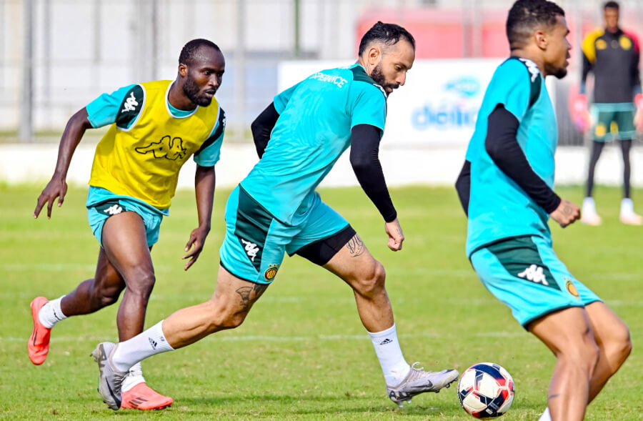 Les joueurs sang et or à l'entraînement au Parc B préparant leur match de Ligue 1 face à l'US Ben Guerdane de vendredi. (Photo est.org.tn)