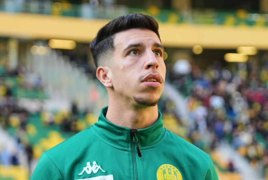 La nouvelle recrue sang et or, l'Algérien Kouceila Boualia. (Photo @JSK_Time)