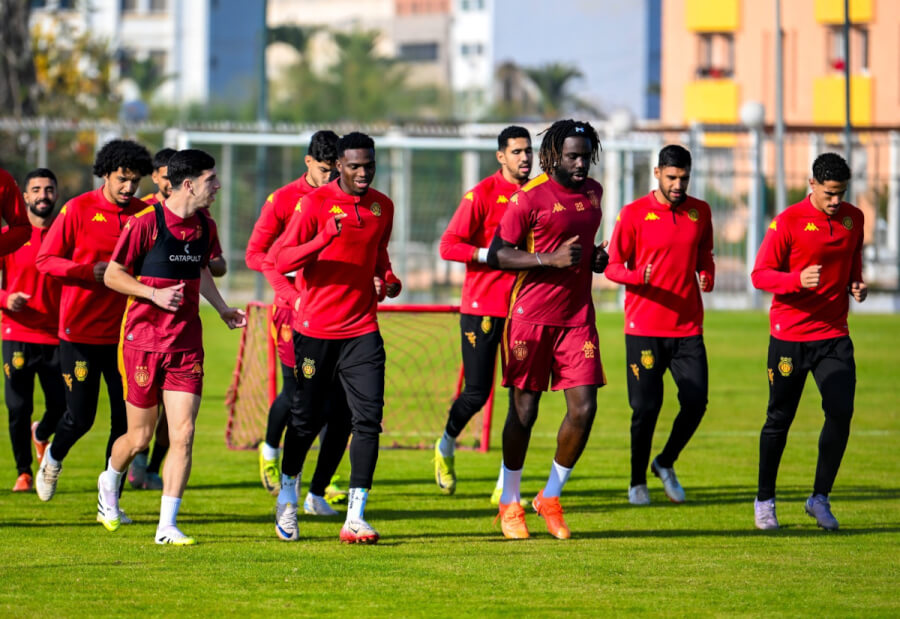 Les joueurs sang et or à l'entraînement au Parc B. (Photo est.org.tn)
