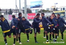 Les joueurs sang et or à l'échauffement au Parc «B»