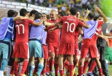 La joie des joueurs tunisiens après le but de la victoire de Jemaa, lors de la CAN le 27 janvier 2012 à Libreville. (Photo Issouf Sanogo AFP)