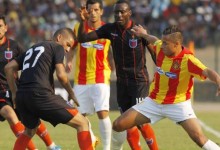 Le Sang et Or Belaili aux prises avec ses adversaires angolais lors du match inaugural de la phase des poules de la CL 2013. (Photo: Star Africa)